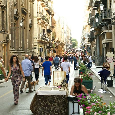 La Vucciria Di Guttuso Bed & Breakfast Palermo Bagian luar foto