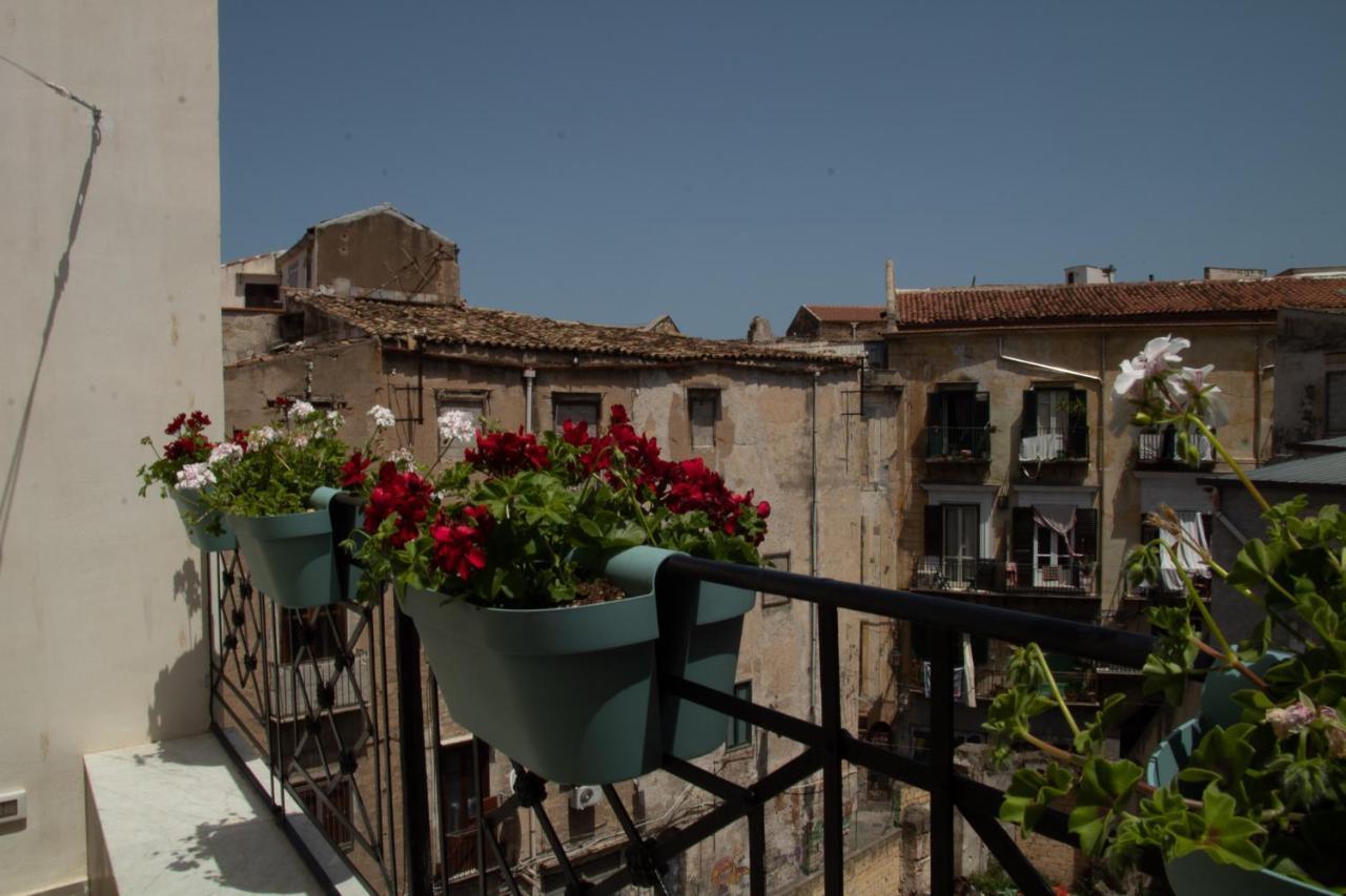 La Vucciria Di Guttuso Bed & Breakfast Palermo Bagian luar foto