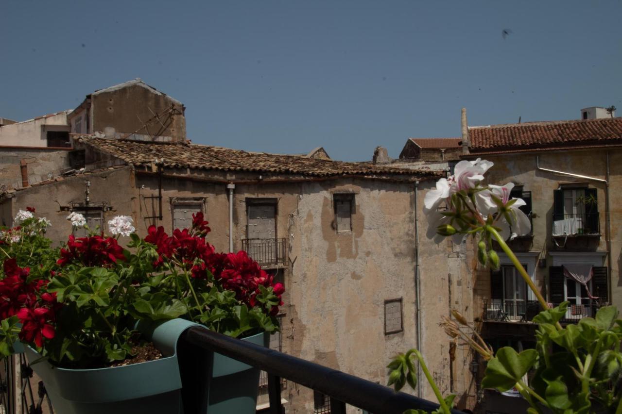 La Vucciria Di Guttuso Bed & Breakfast Palermo Bagian luar foto